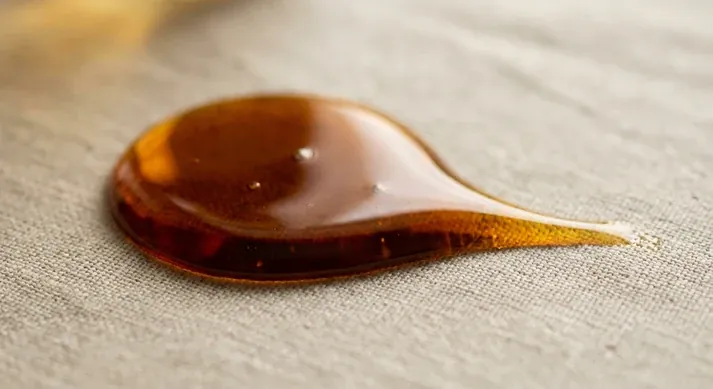 The Science Behind Oil-Only Beauty: Why Pure Botanical Formulations Work Better Than Water-Based Products