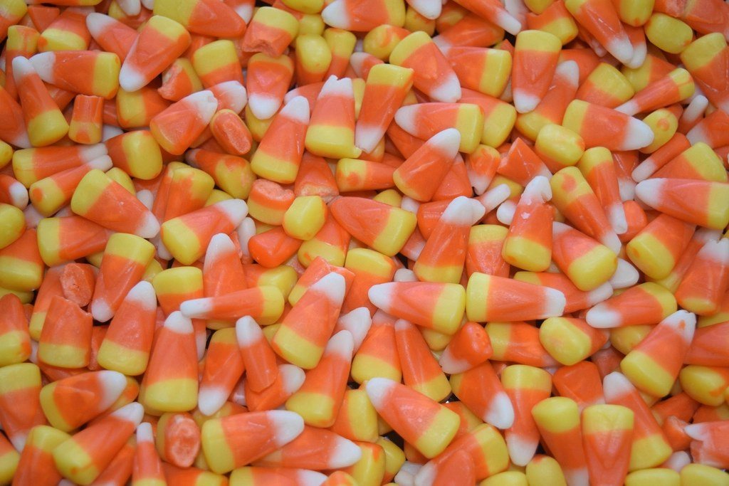 Free pile candy corn background